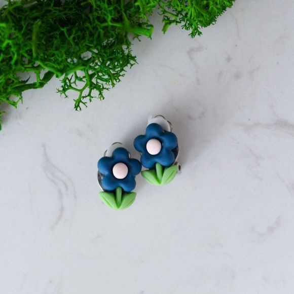 Clip on poly clay studs bundle - Picture 8 of 9